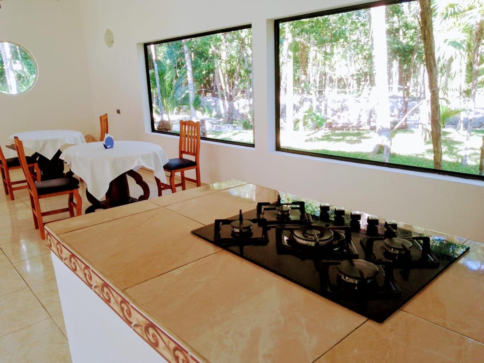 Kerubin Dorado Apartahotel *